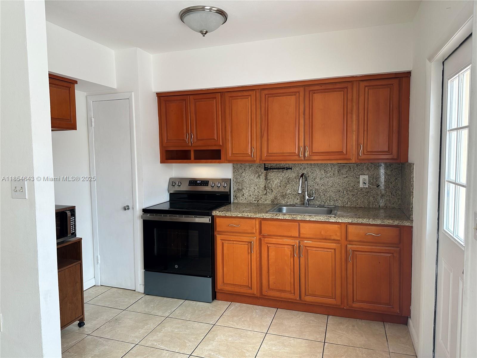 Property photo # 4