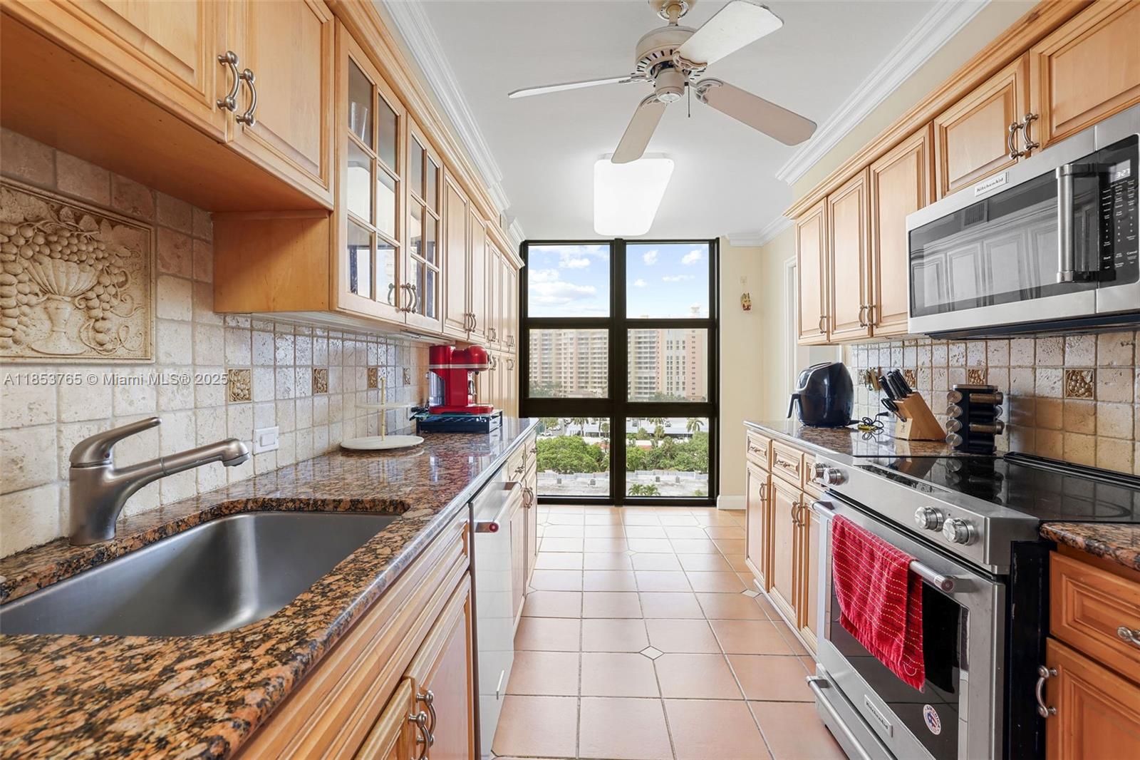 Property photo # 6