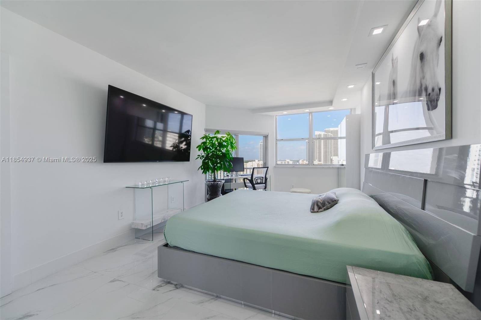 Property photo # 6