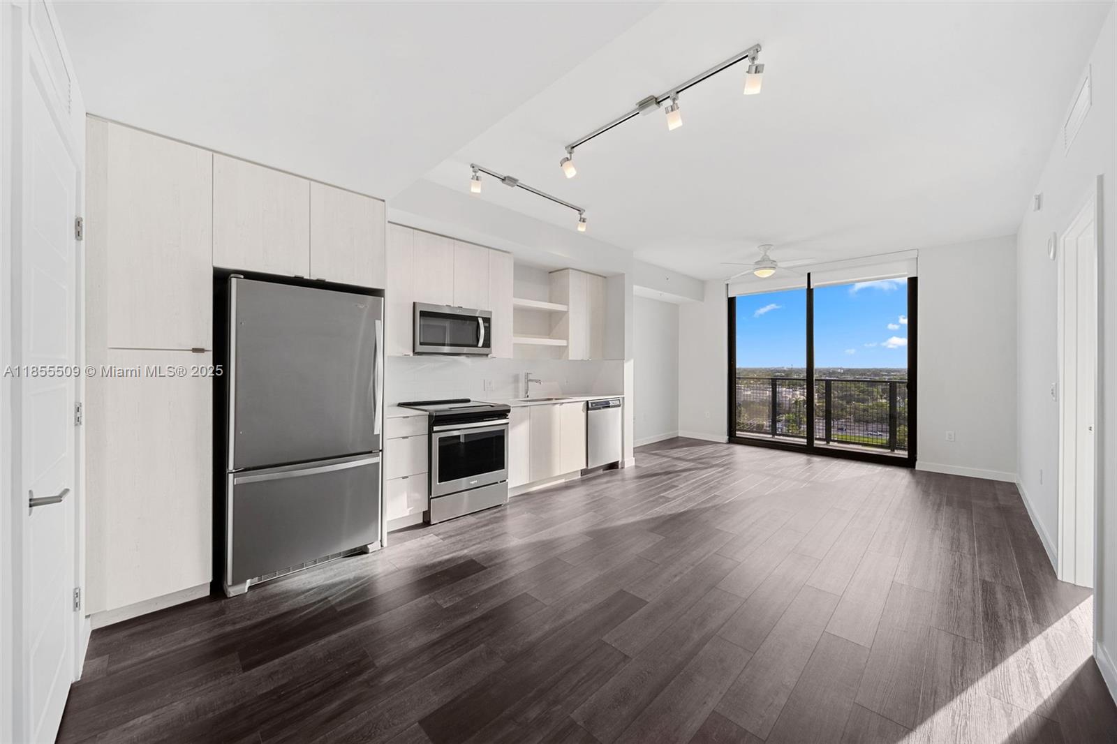 Property photo # 9