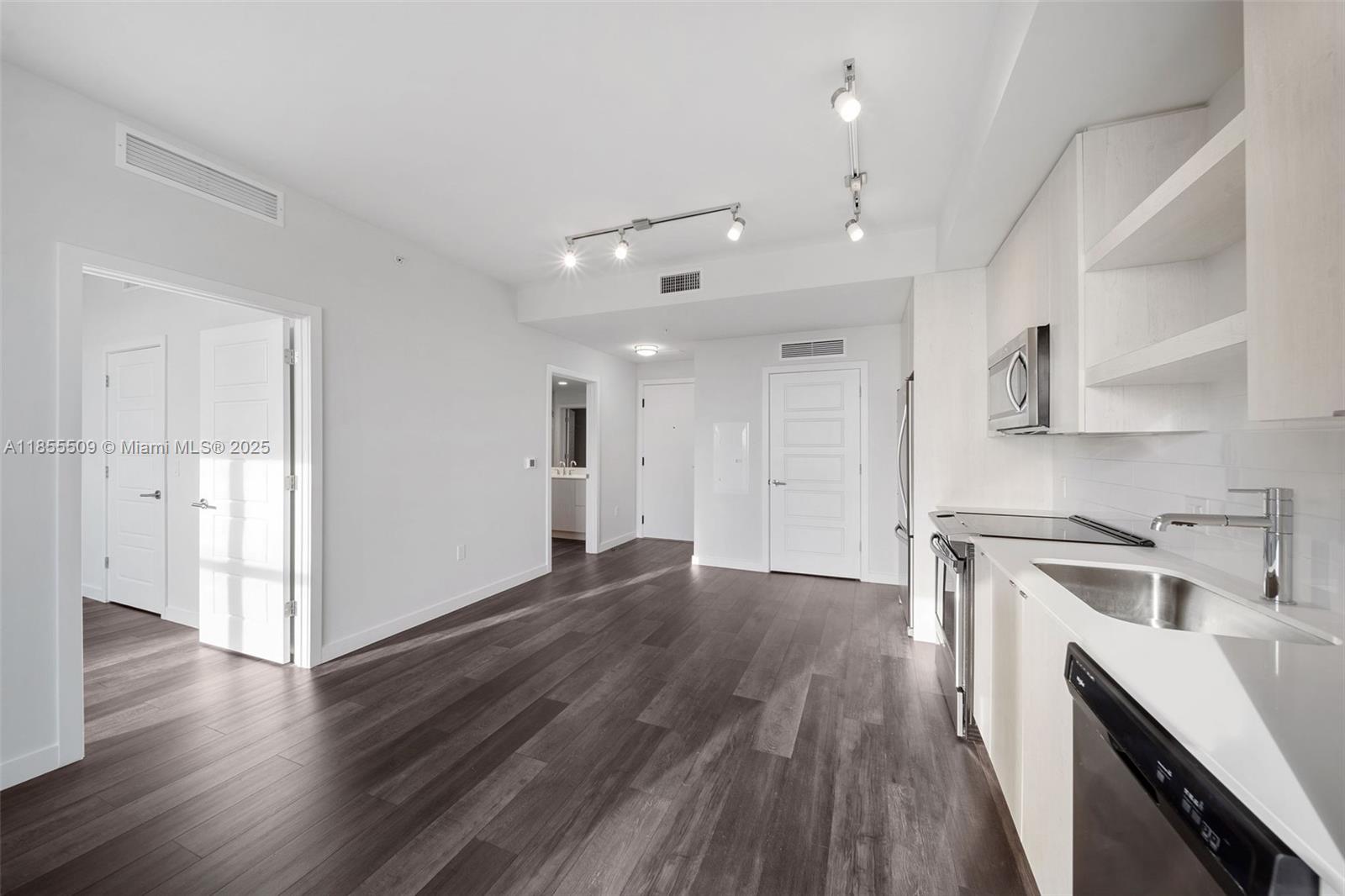 Property photo # 2