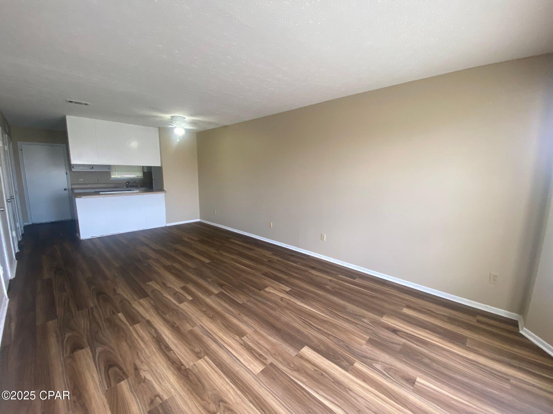 Image 3 For 289 Sukoshi Drive B