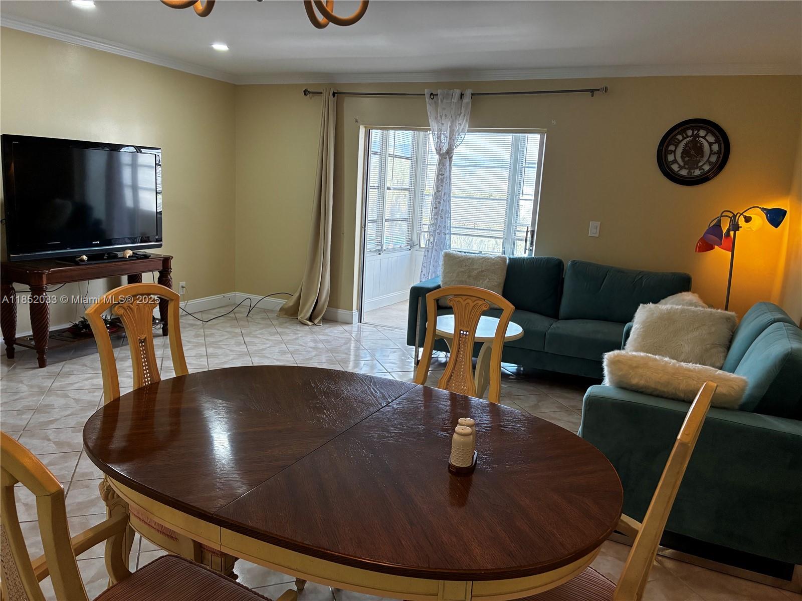 Castle Apartments 16 Cond