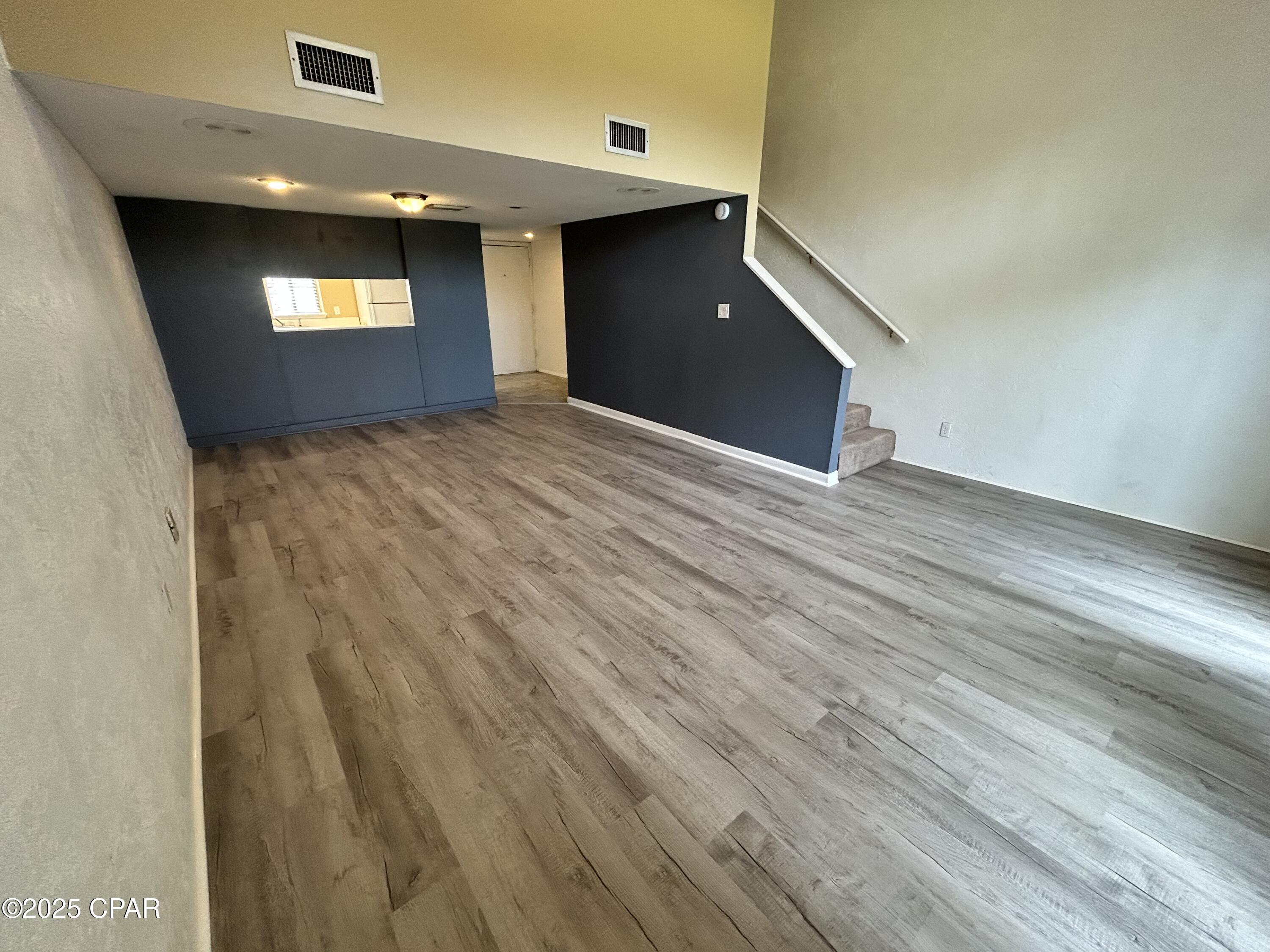 Image 10 For 6901 Lagoon Drive 43