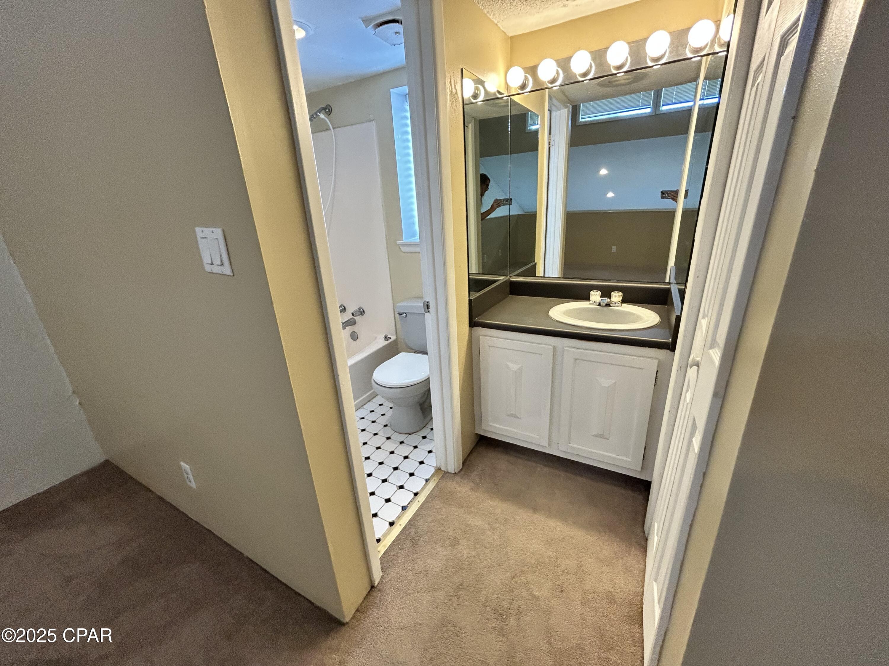 Image 3 For 6901 Lagoon Drive 43