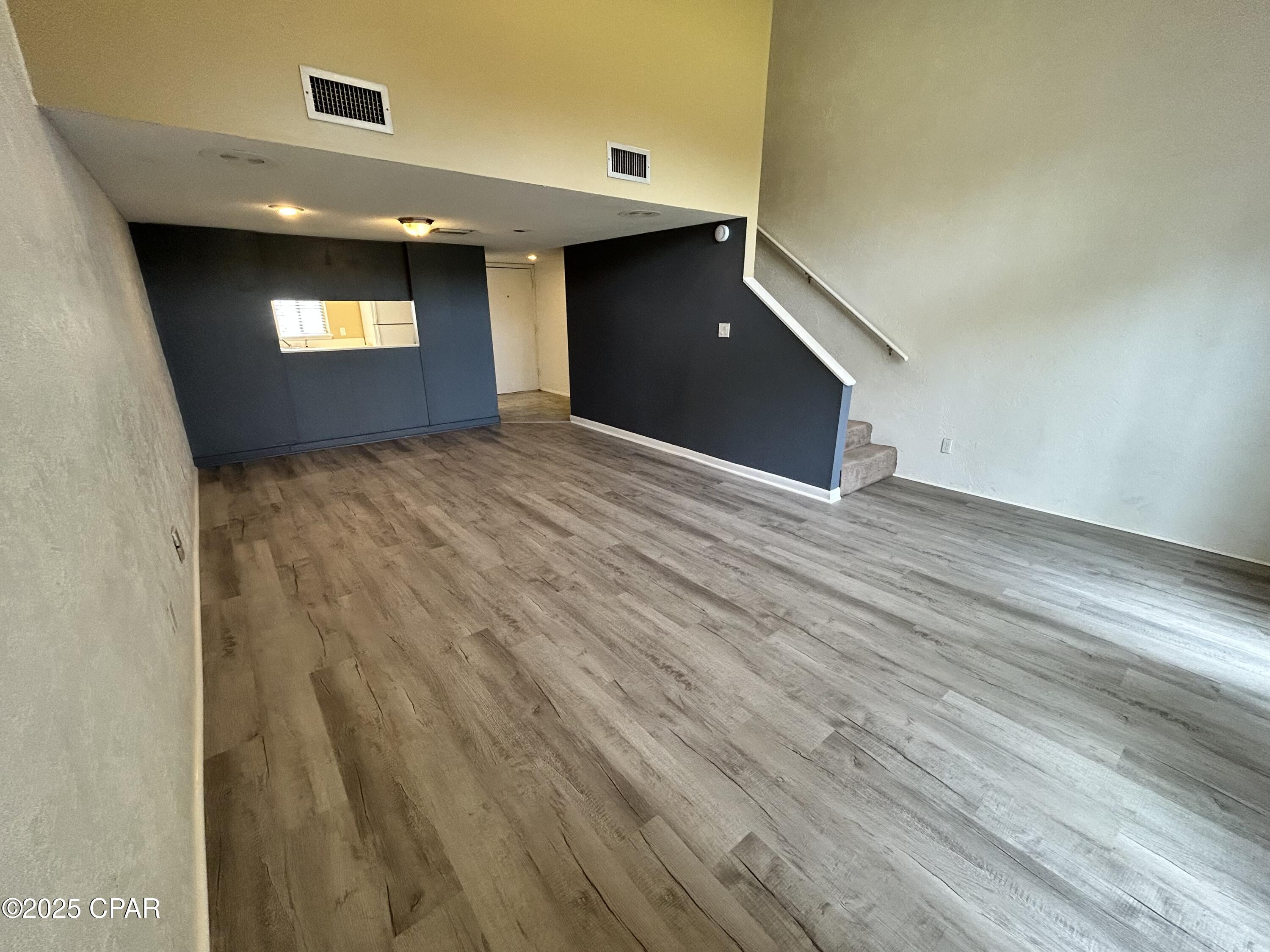 Image 9 For 6901 Lagoon Drive 43