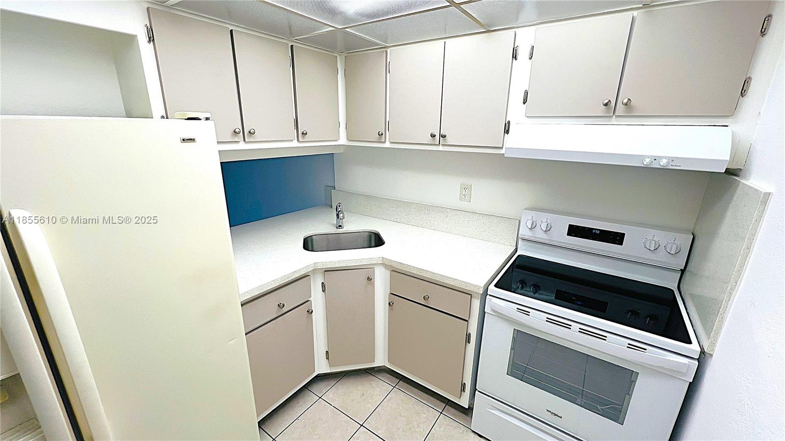 Property photo # 4