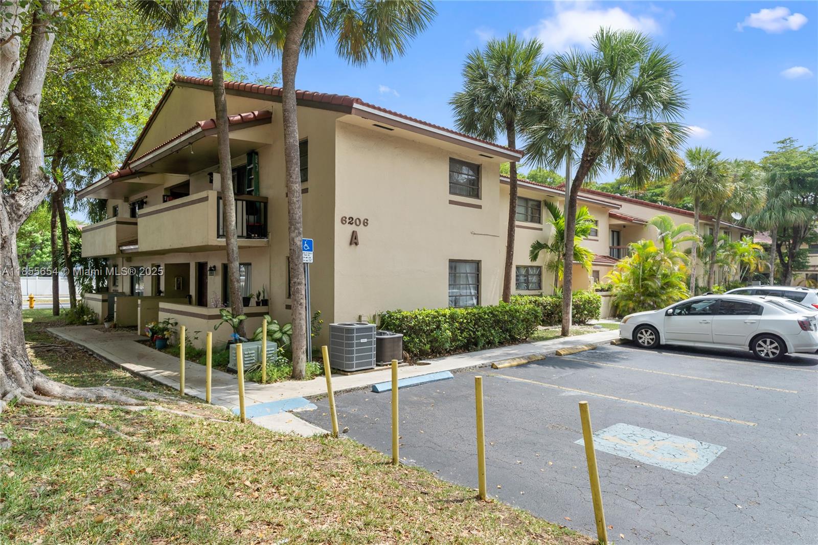 Property photo # 0