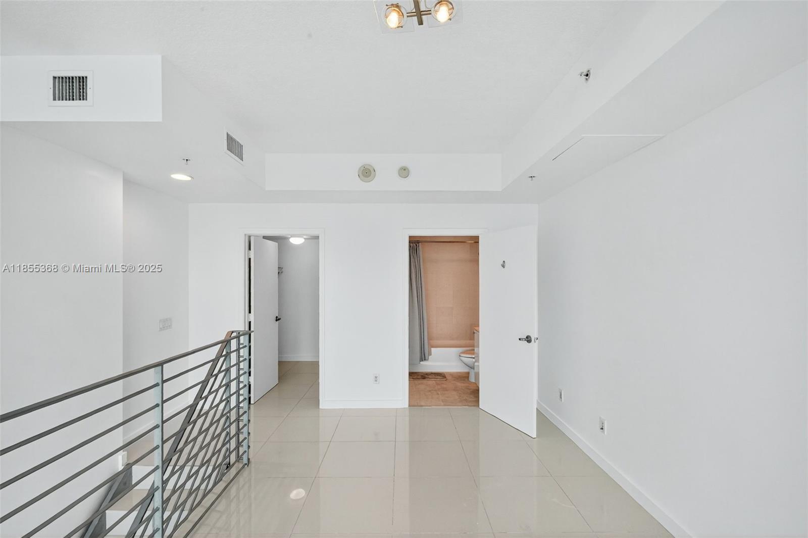 60 SW 13th St #3209, Miami FL 33130