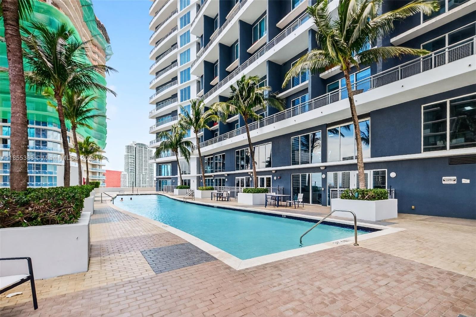 60 SW 13th St #3209, Miami FL 33130