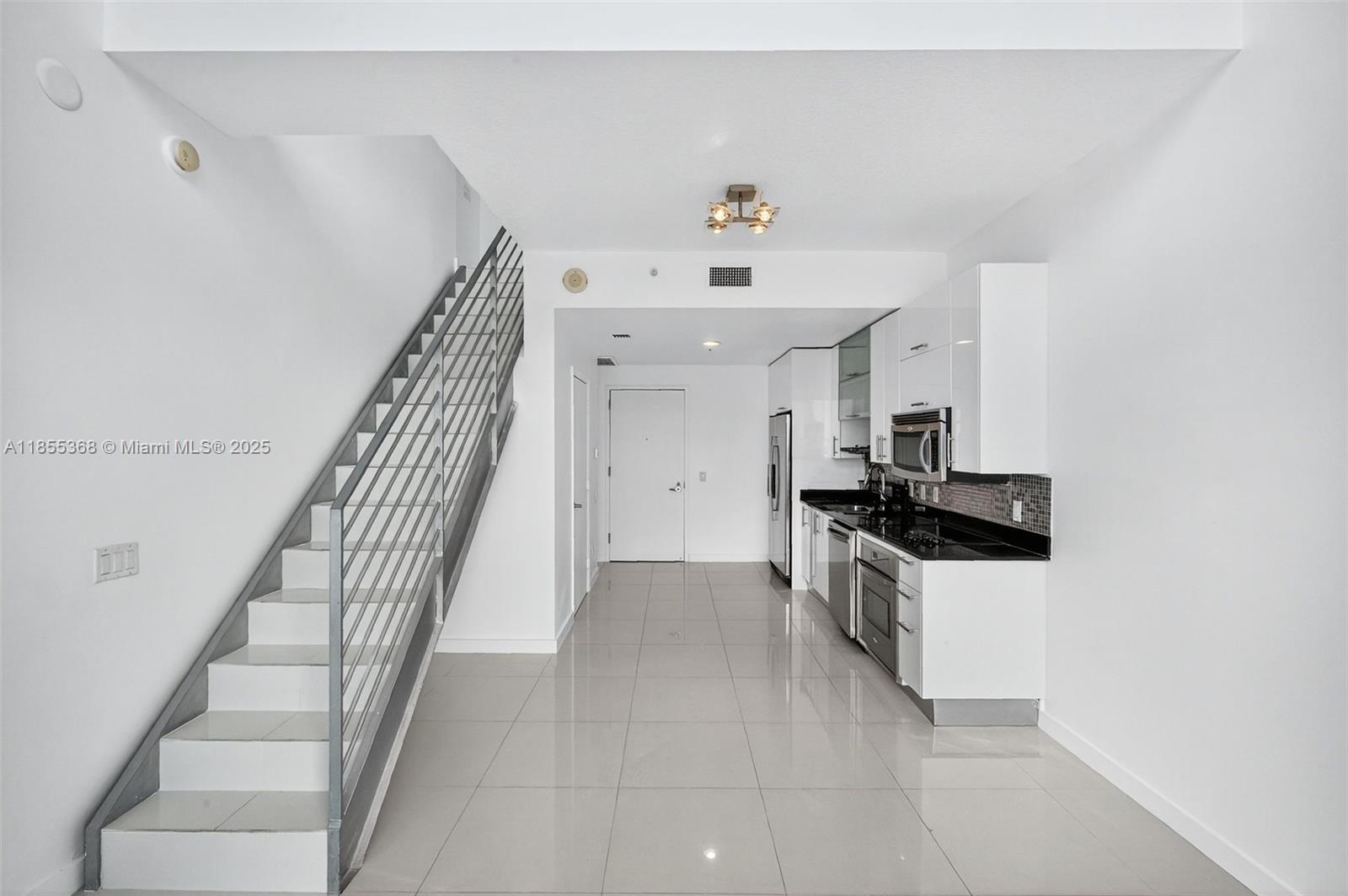 60 SW 13th St #3209, Miami FL 33130
