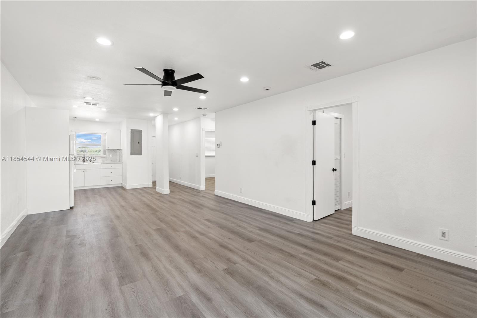 Property photo # 2