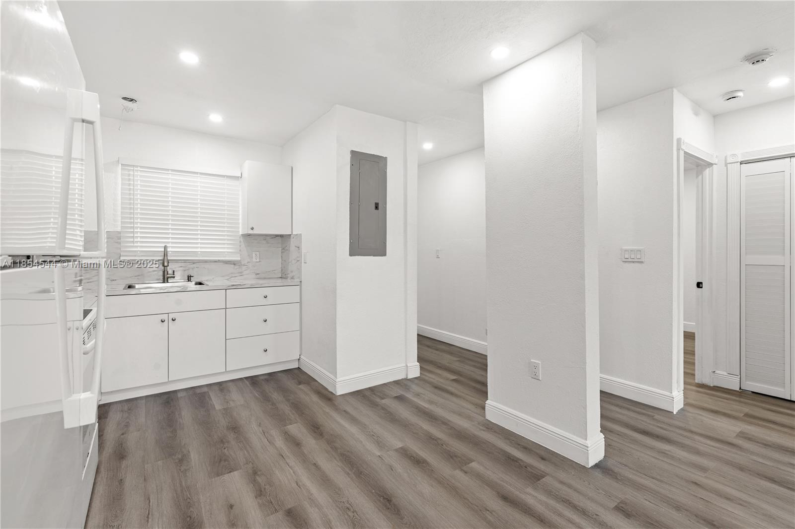 Property photo # 8