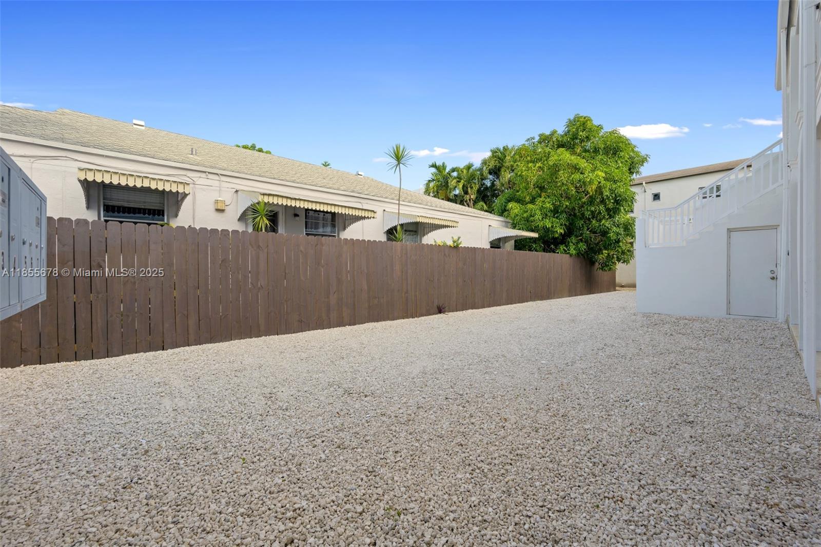 Property photo # 6