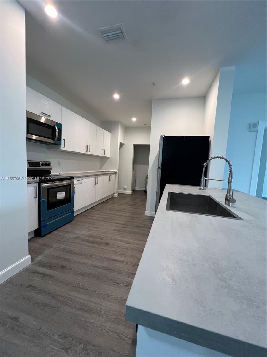 Property photo # 8