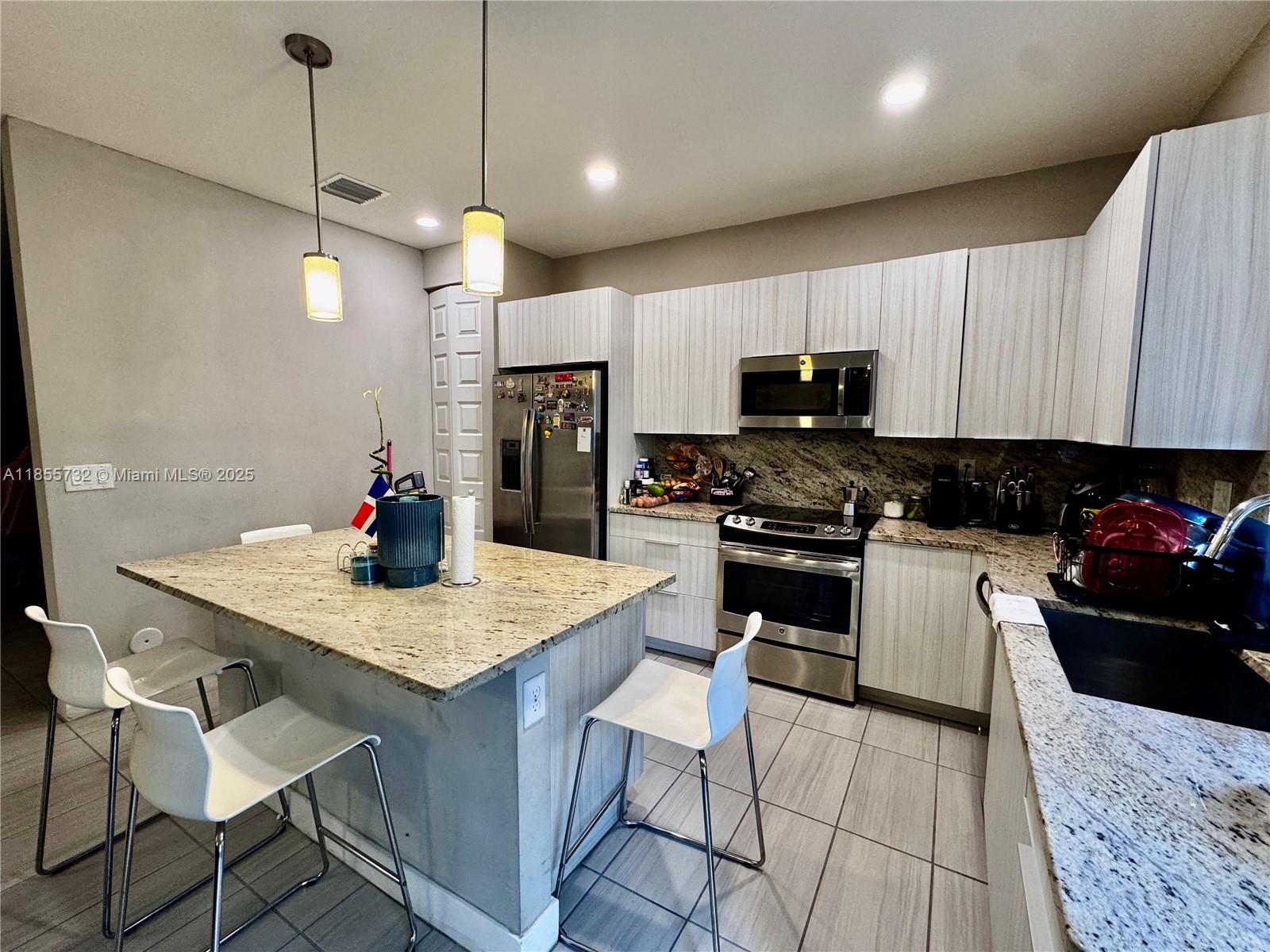 Property photo # 4