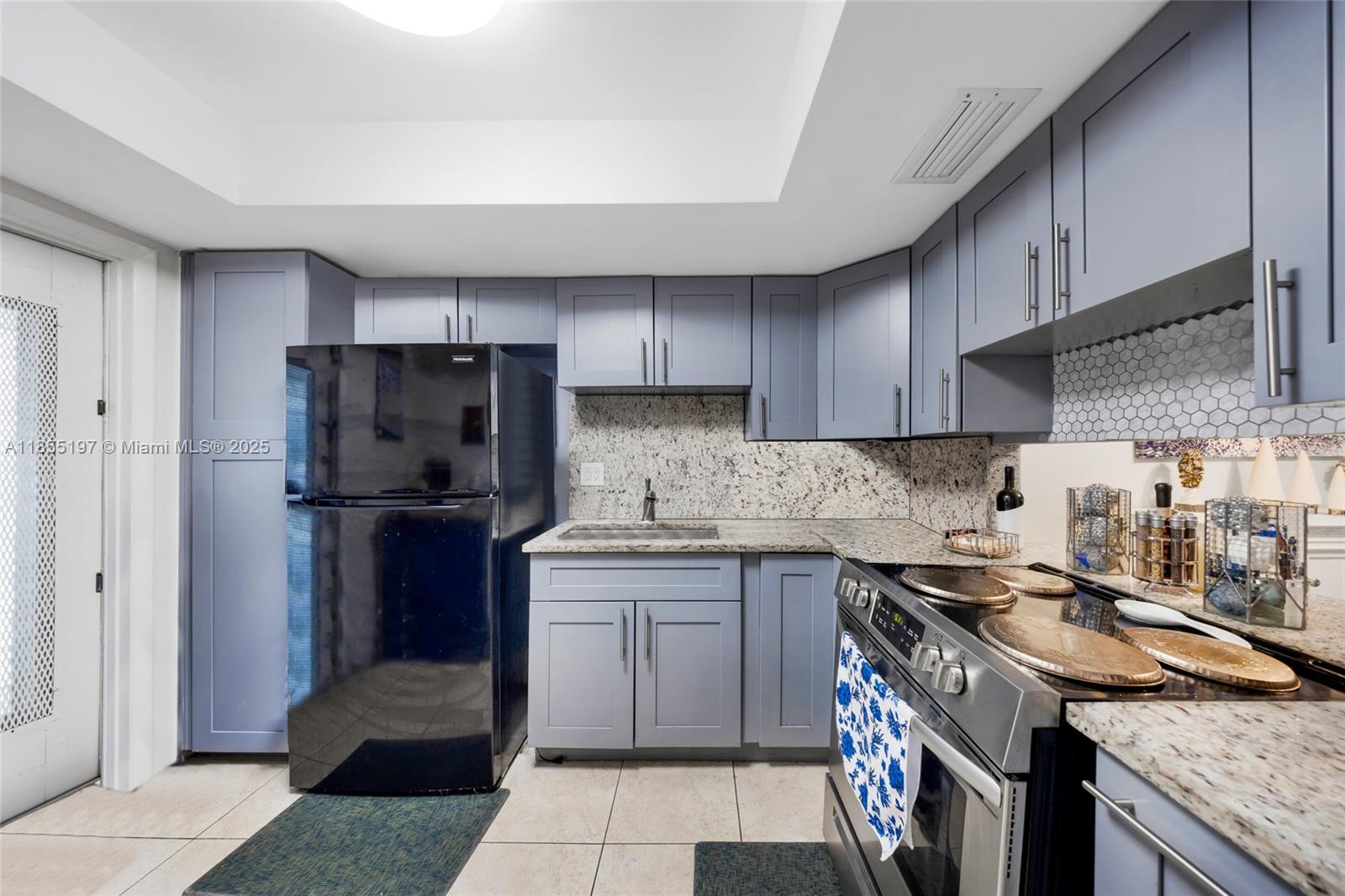 Property photo # 9