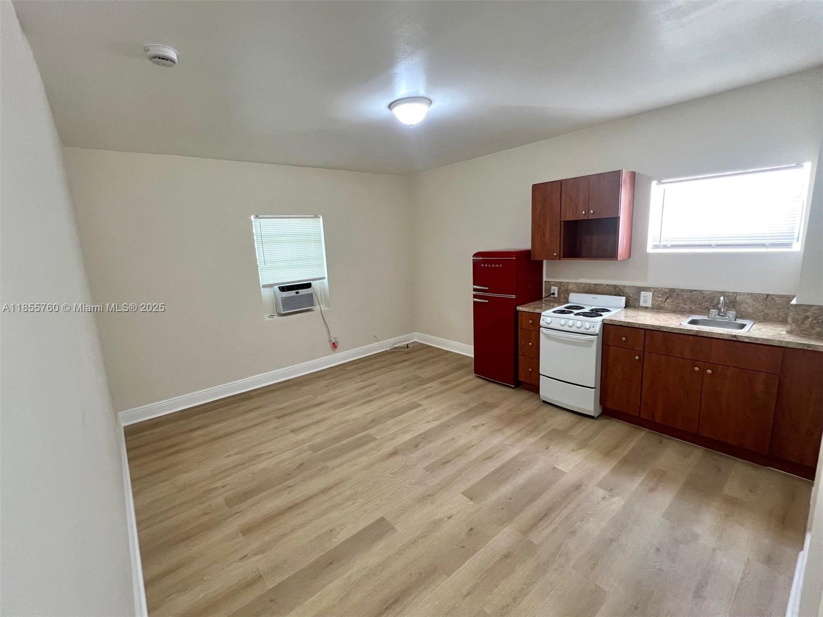 Property photo # 0