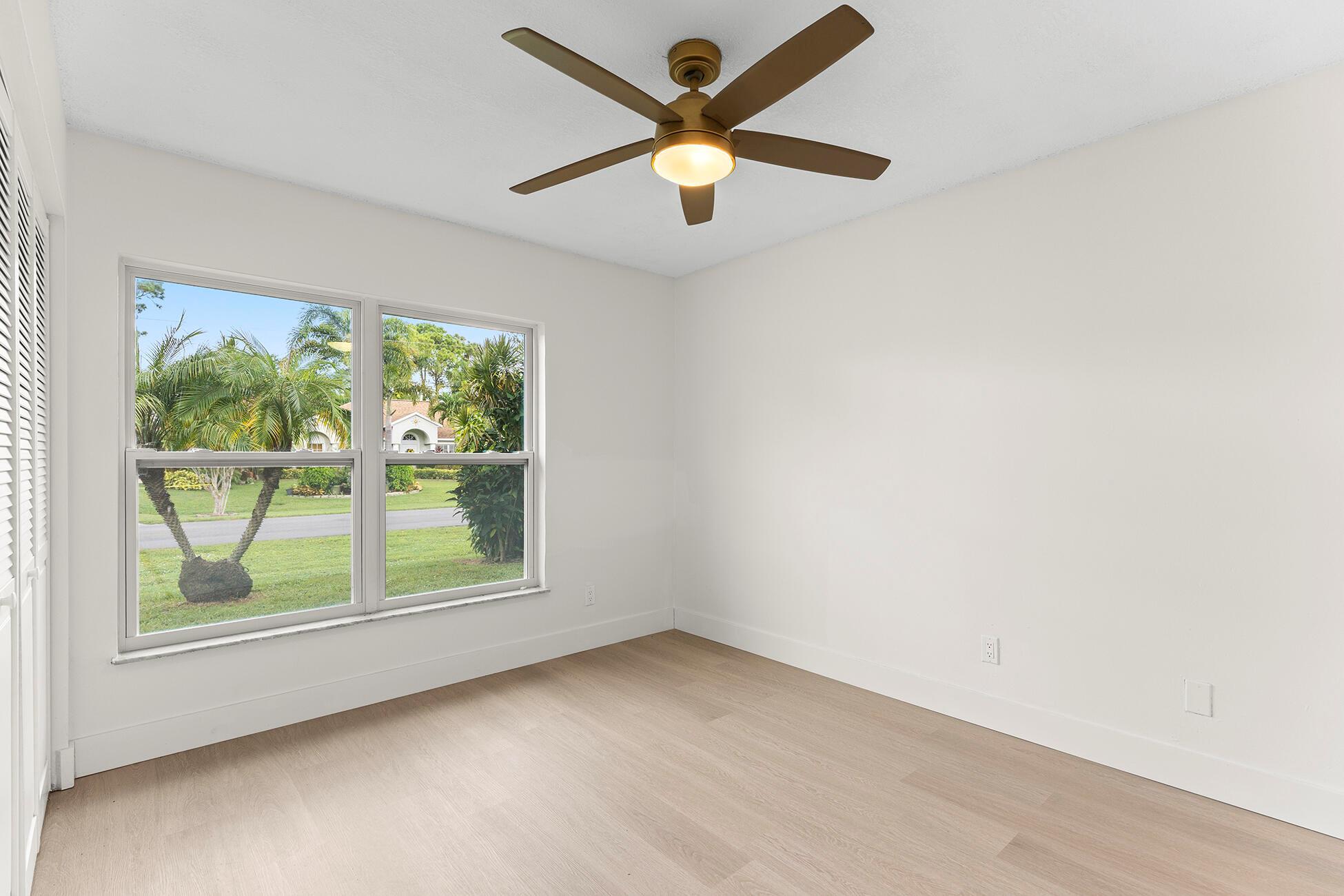 Homes for sale in Port St Lucie, FL | 216 Se Fallon Dr, Port St Lucie, FL 34983 | MLS# R11114283