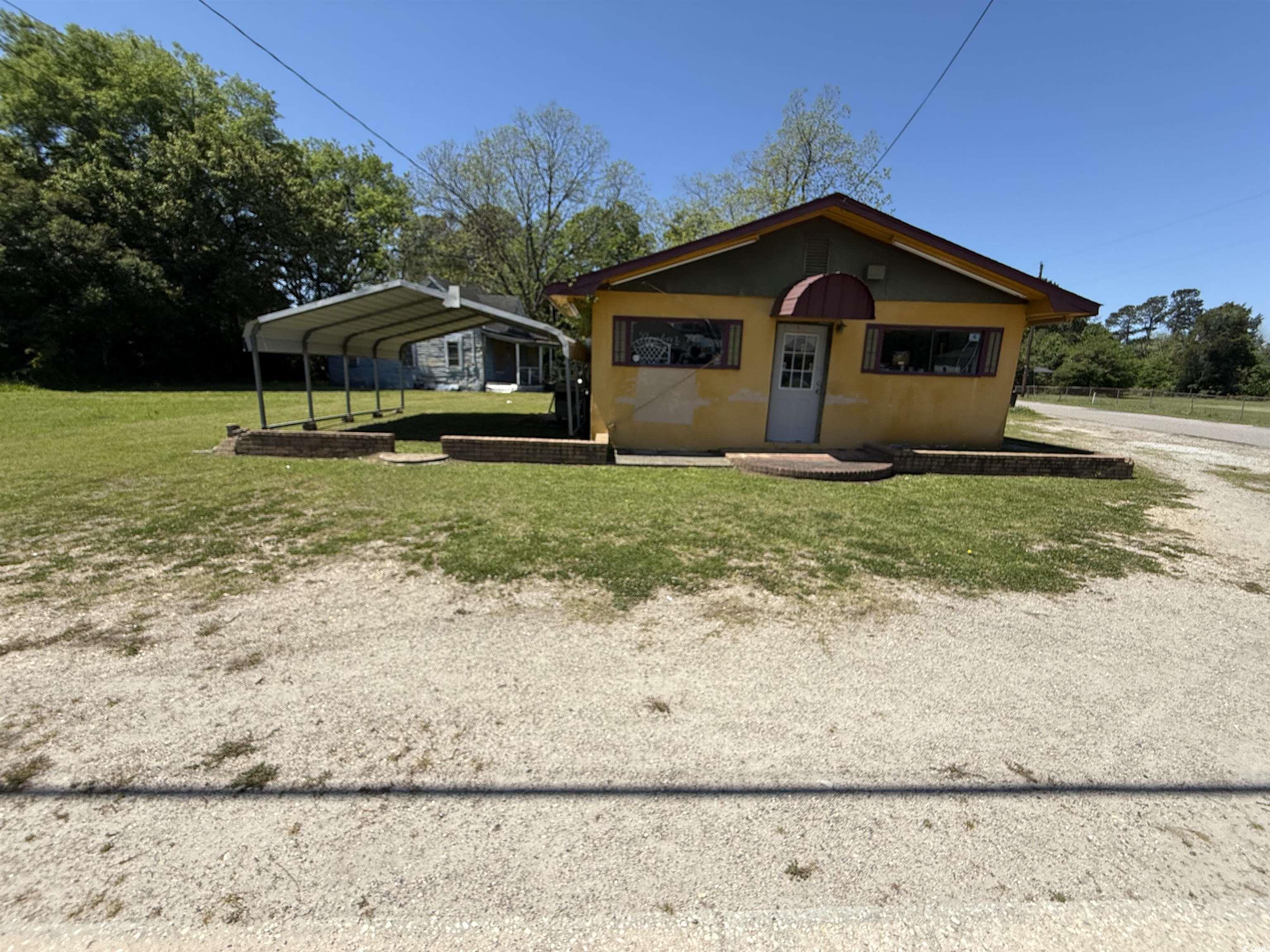 801 S Main St. Marion, SC 29571