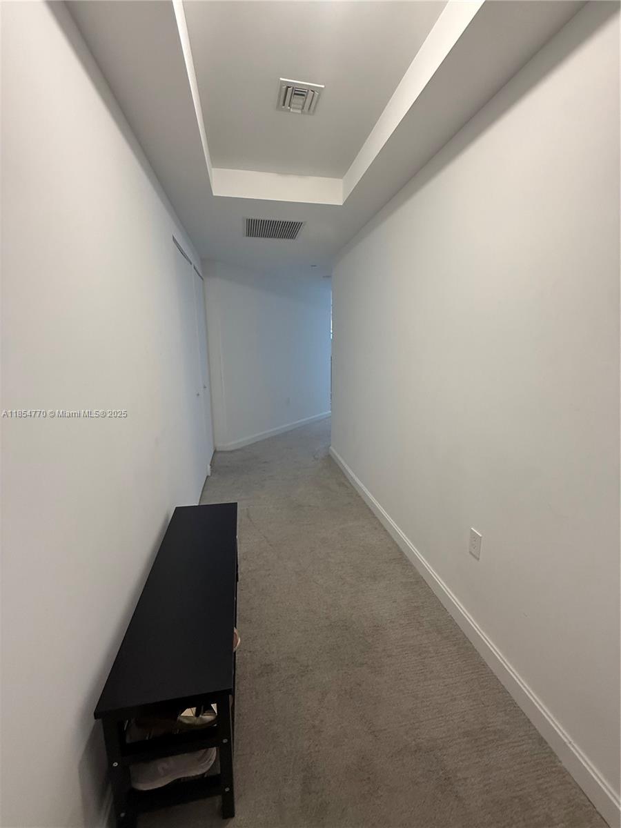 45 SW 9th St #3001, Miami FL 33130