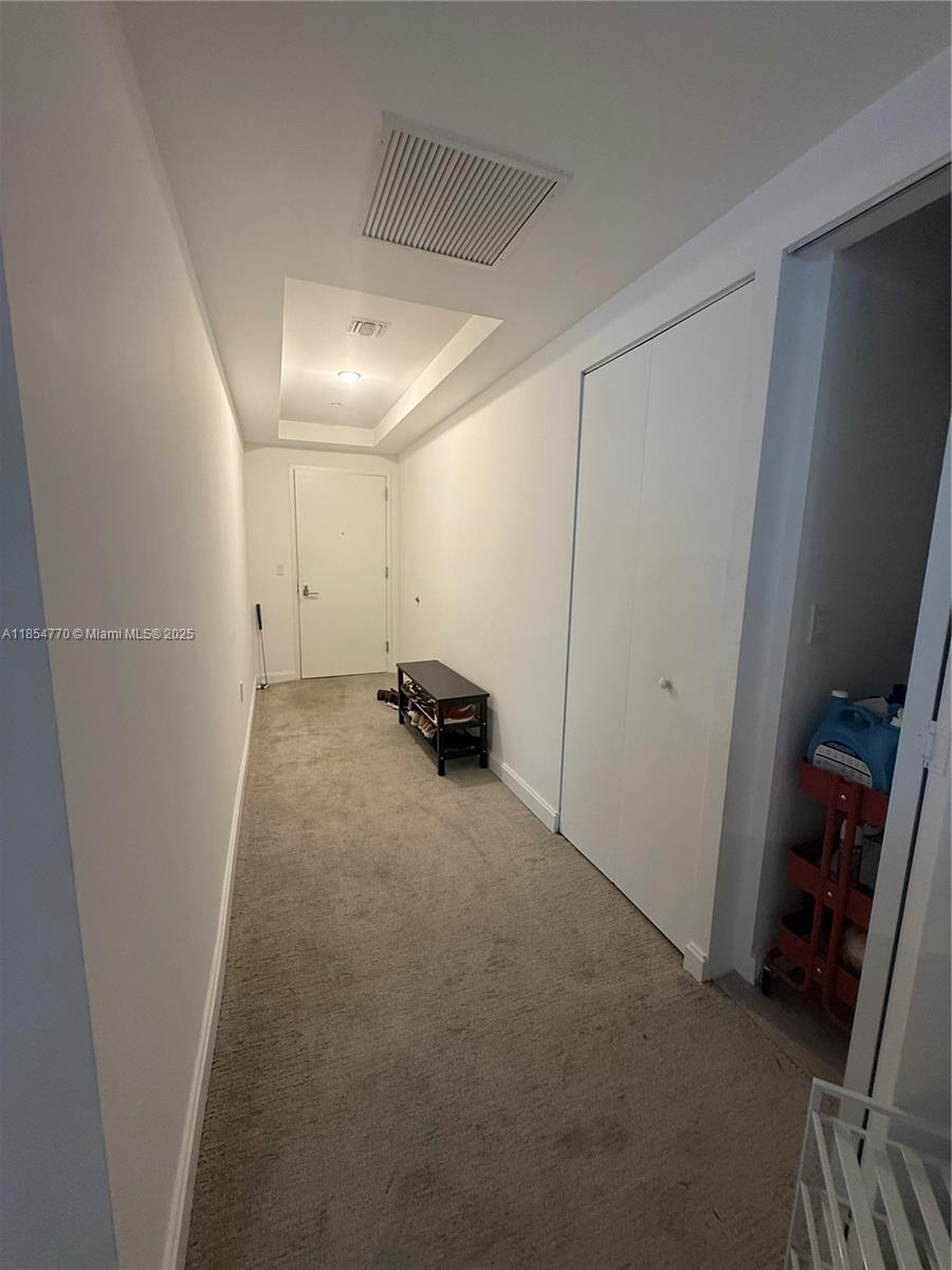 45 SW 9th St #3001, Miami FL 33130