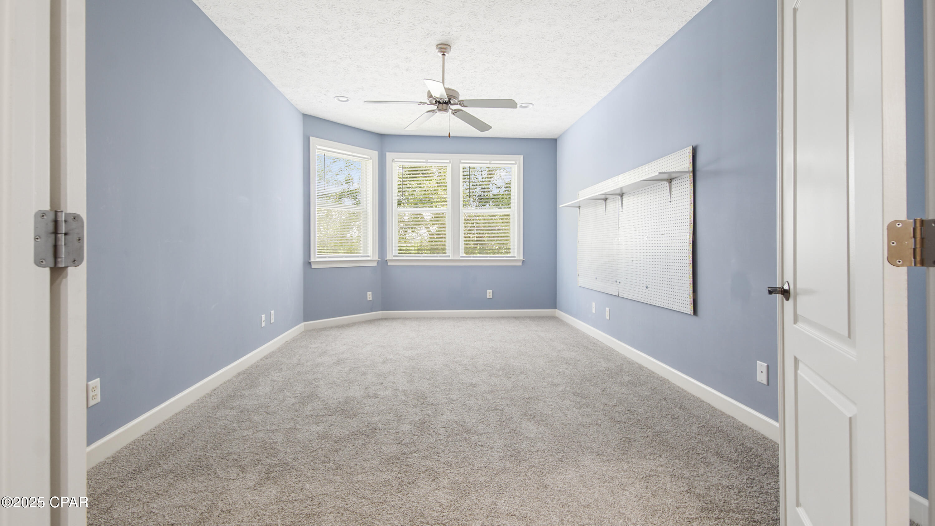 Image 12 For 233 Moonlight Bay Drive