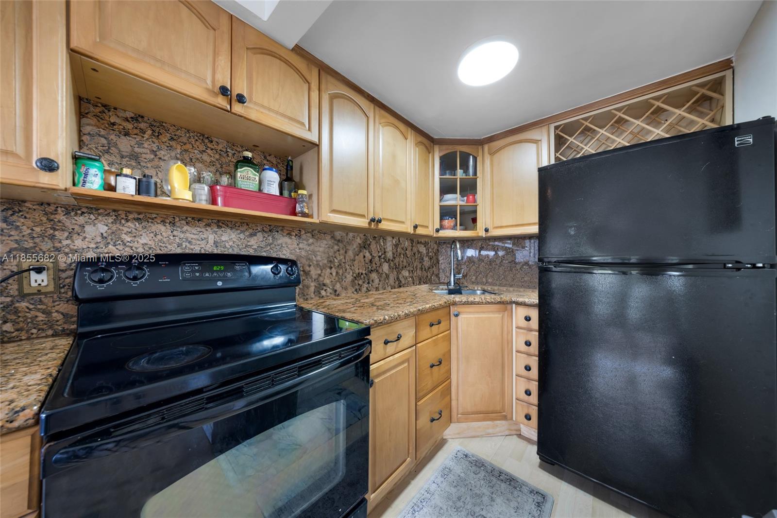Property photo # 9