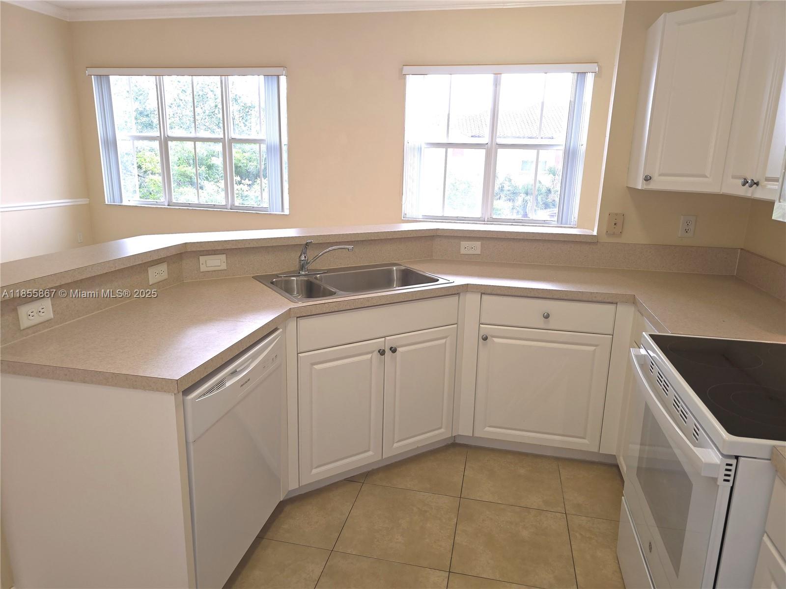 Property photo # 9
