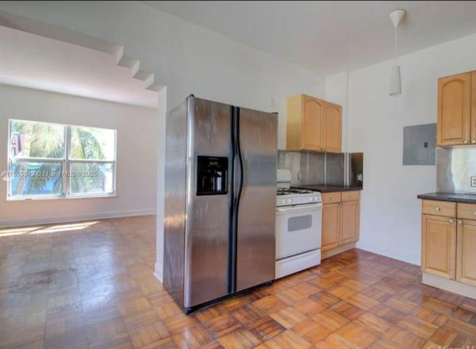 Property photo # 4