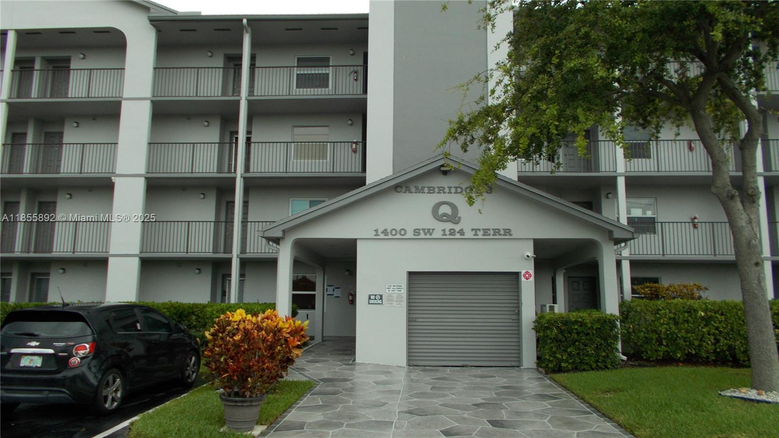Property photo # 0