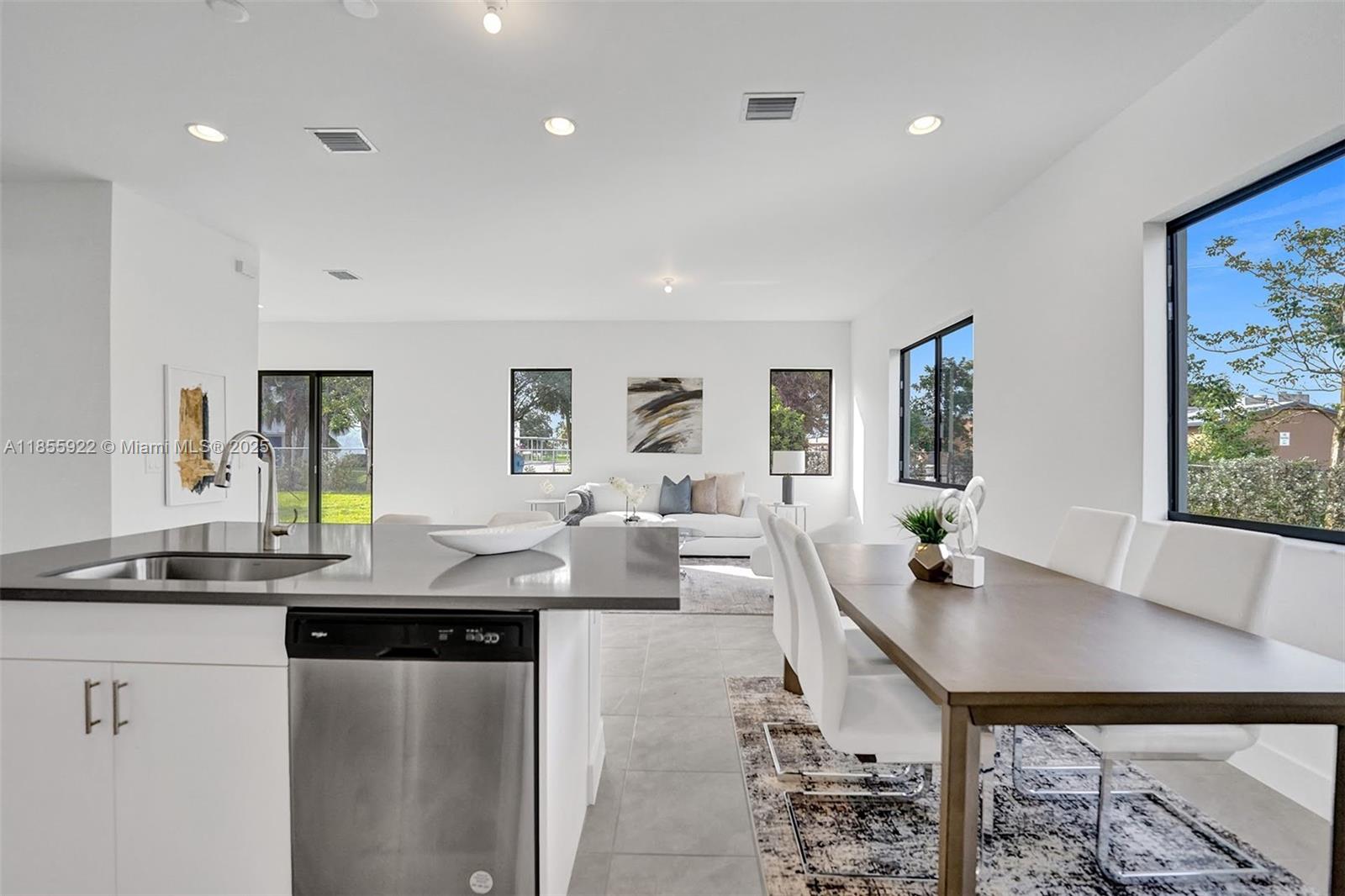 Property photo # 2