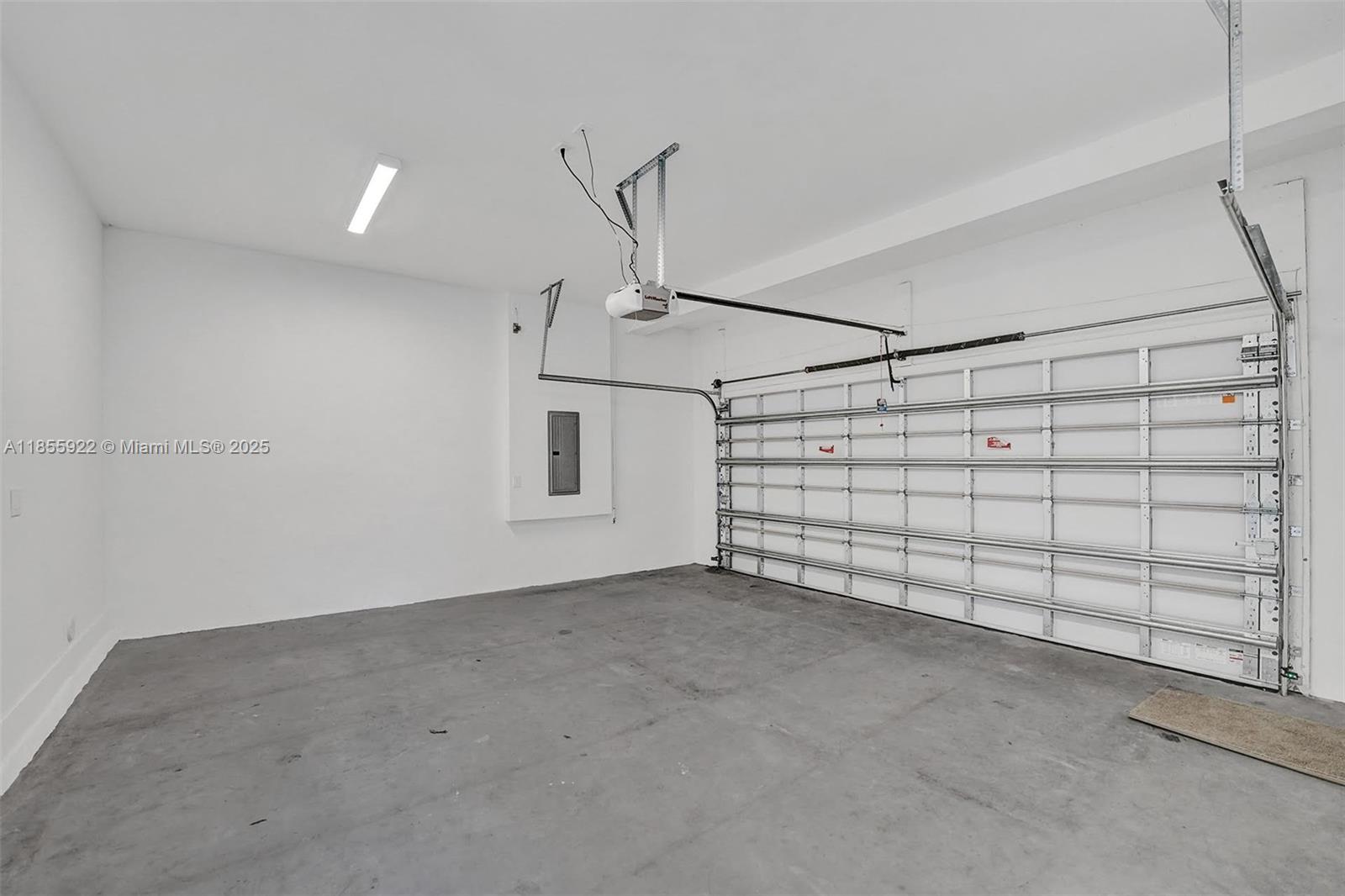 Property photo # 9
