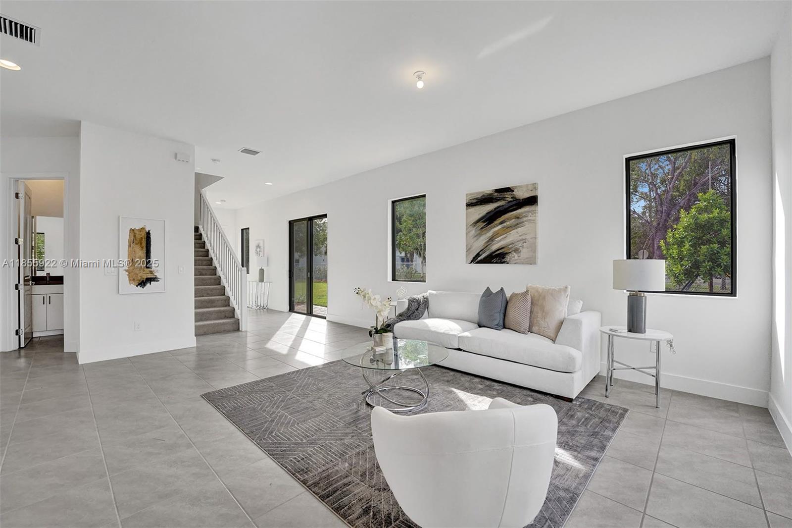 Property photo # 6