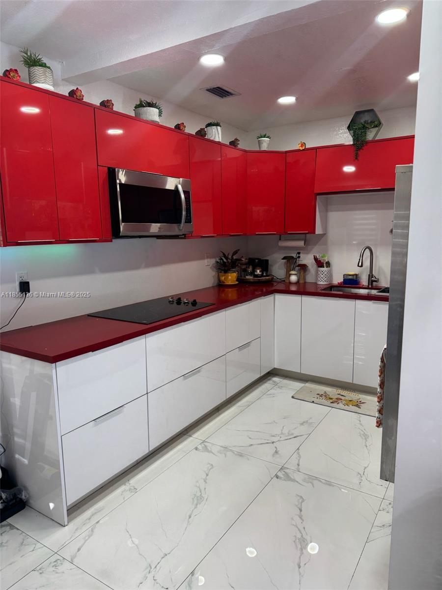 Property photo # 2