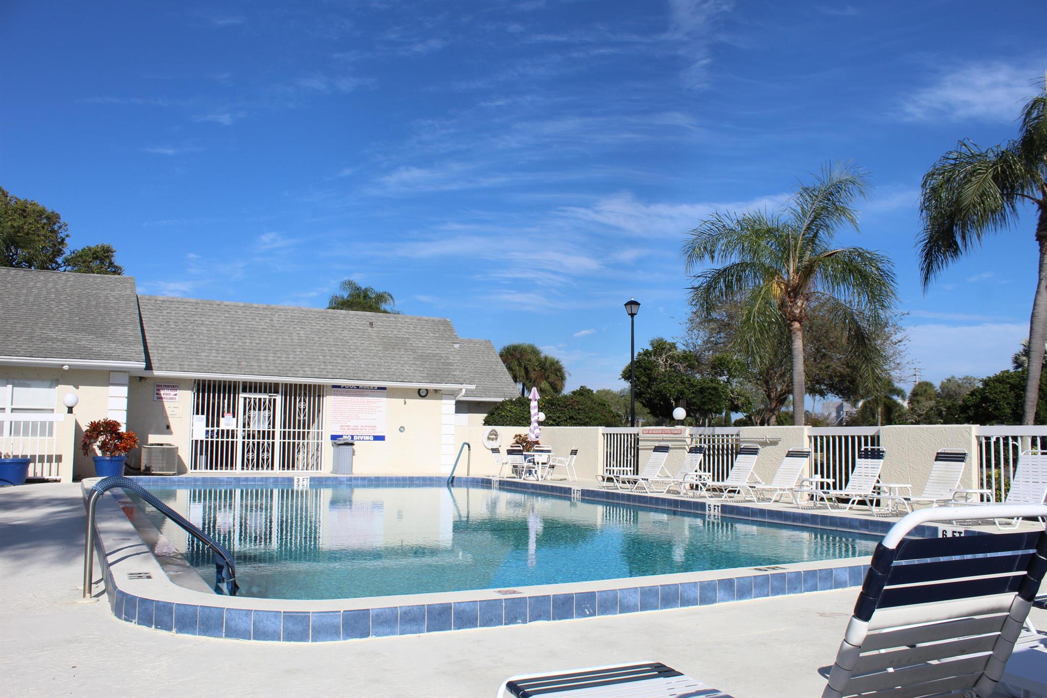 Homes for sale in Port St Lucie, FL | 1514 Se Royal Green Circle #I-104, Port St Lucie, FL 34952 | MLS# R11114408