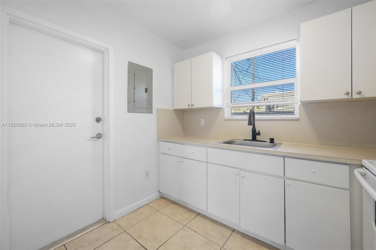Property photo # 6