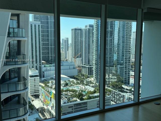 1040 Biscayne Blvd #2808, Miami FL 33132