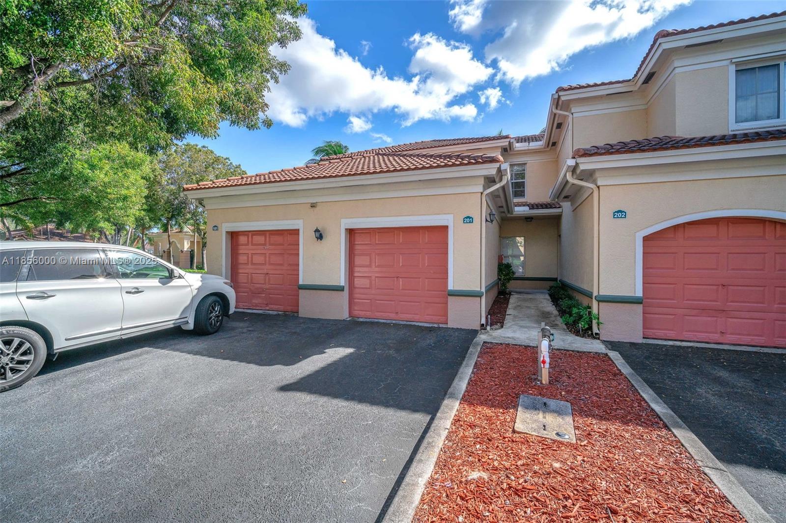 Property photo # 0