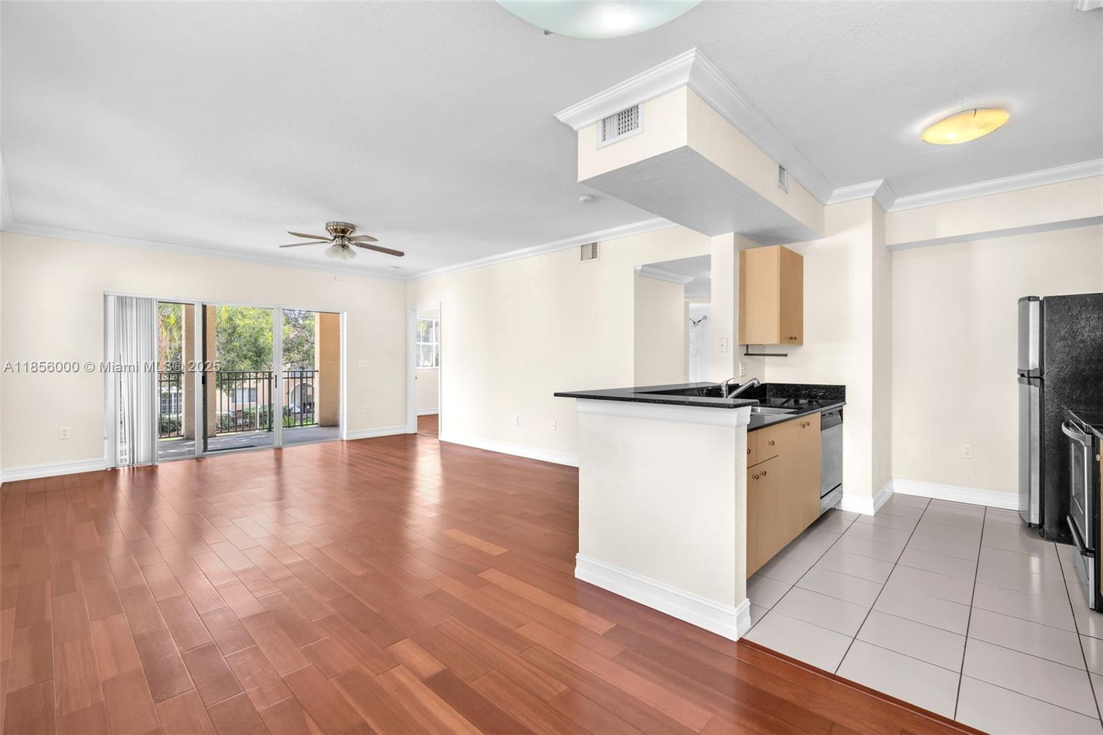 Property photo # 9