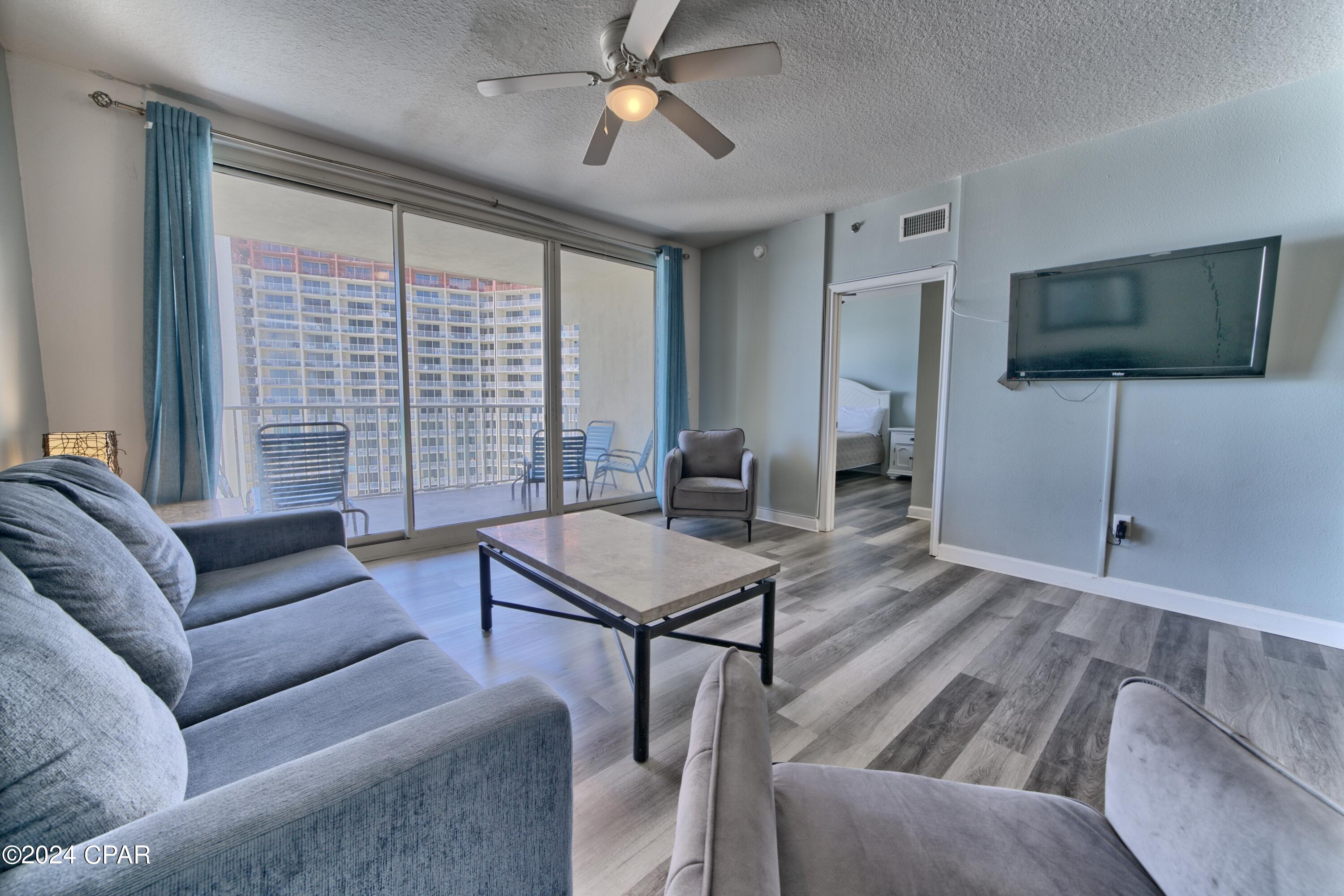 Image 2 For 9900 Thomas Drive 1428