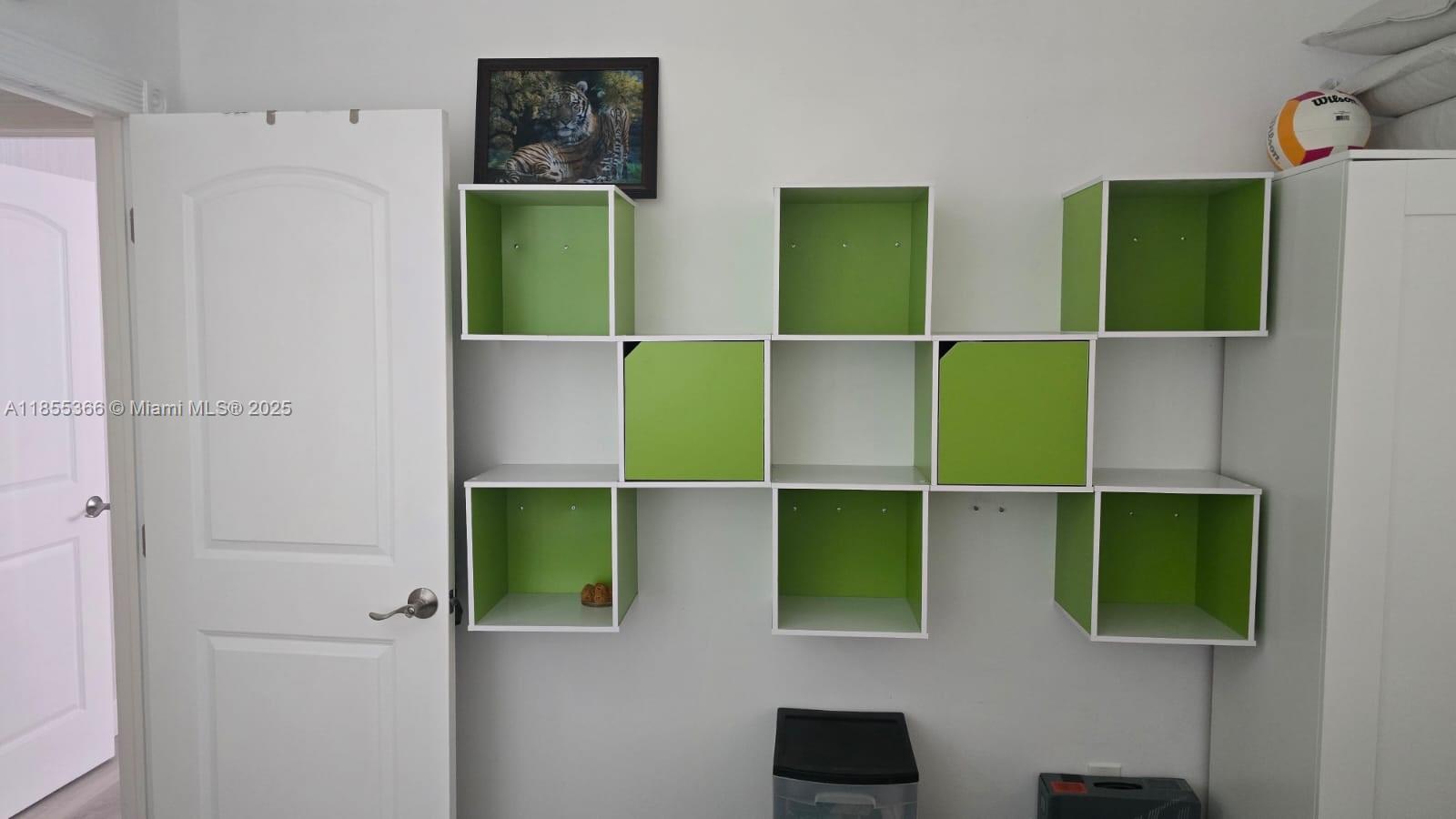 Property photo # 9