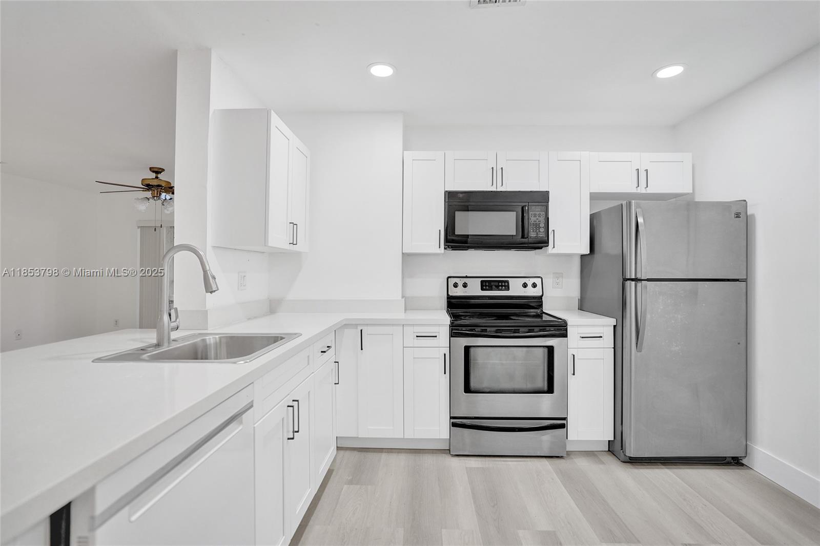 Property photo # 9