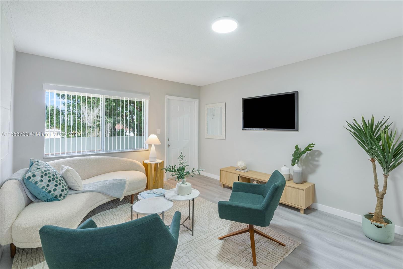 Property photo # 2