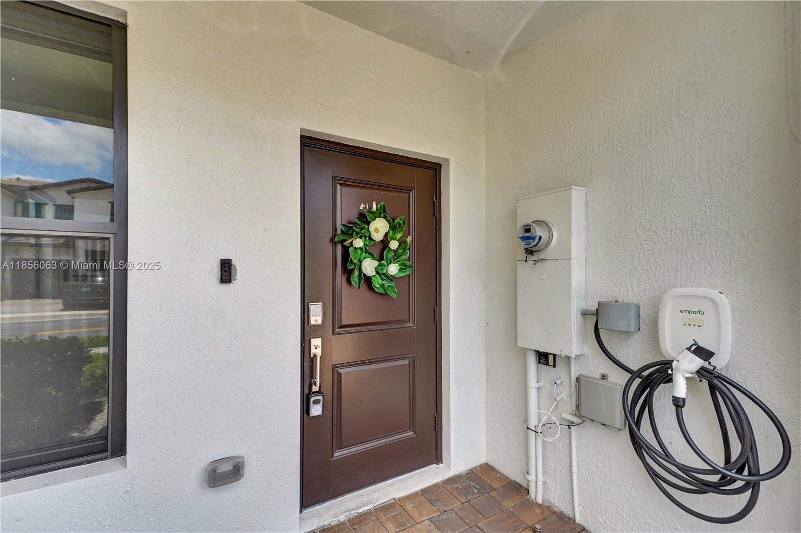 Property photo # 4