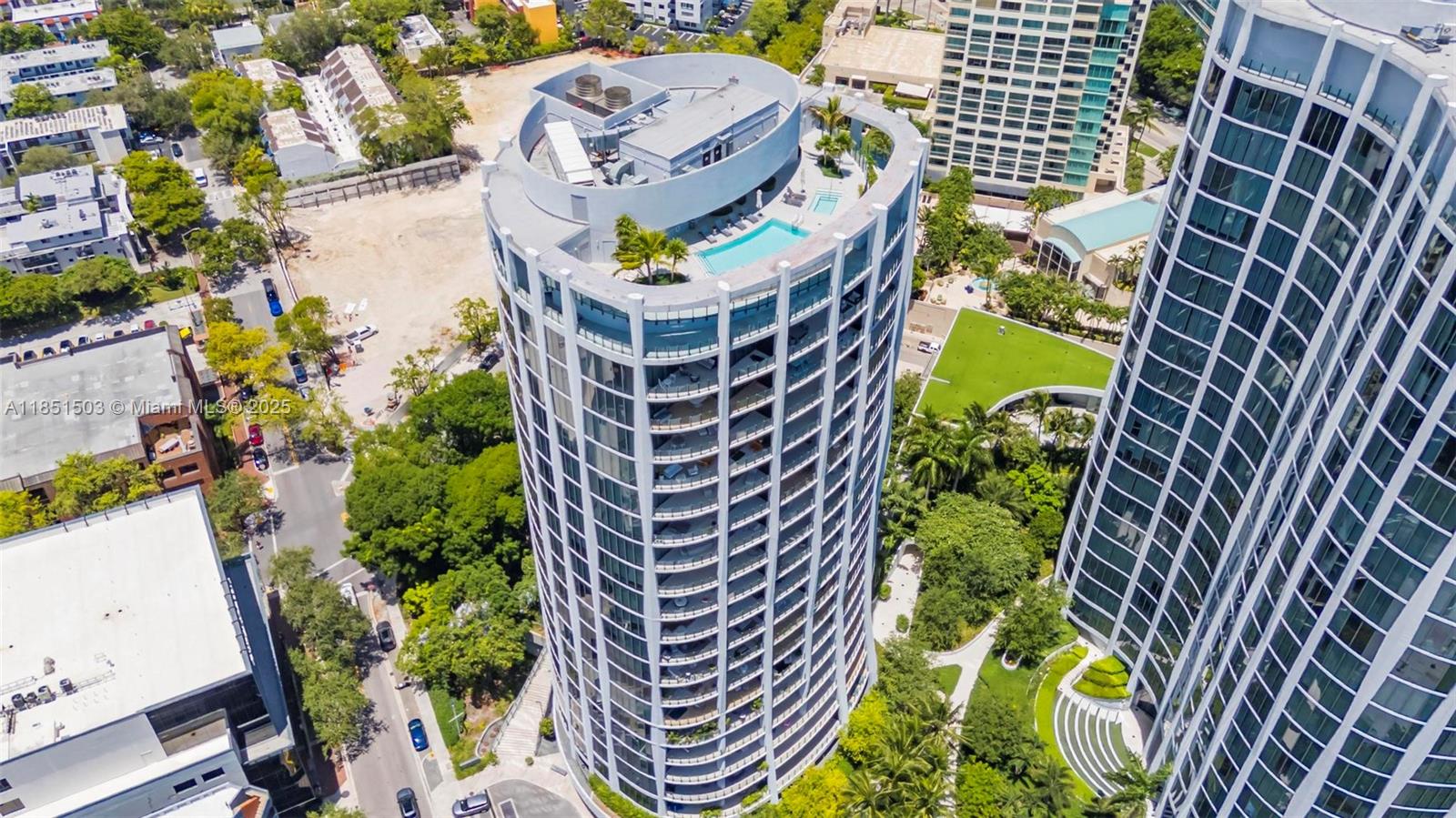 2831 S Bayshore Dr #2204, Miami FL 33133