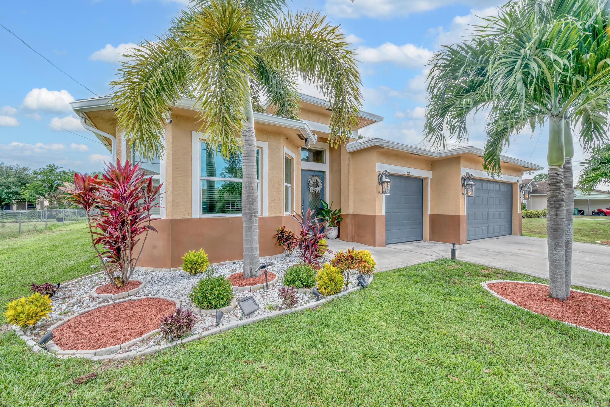 Homes for sale in Port St Lucie, FL | 2082 Sw Idaho Lane, Port St Lucie, FL 34953 | MLS# R11114520