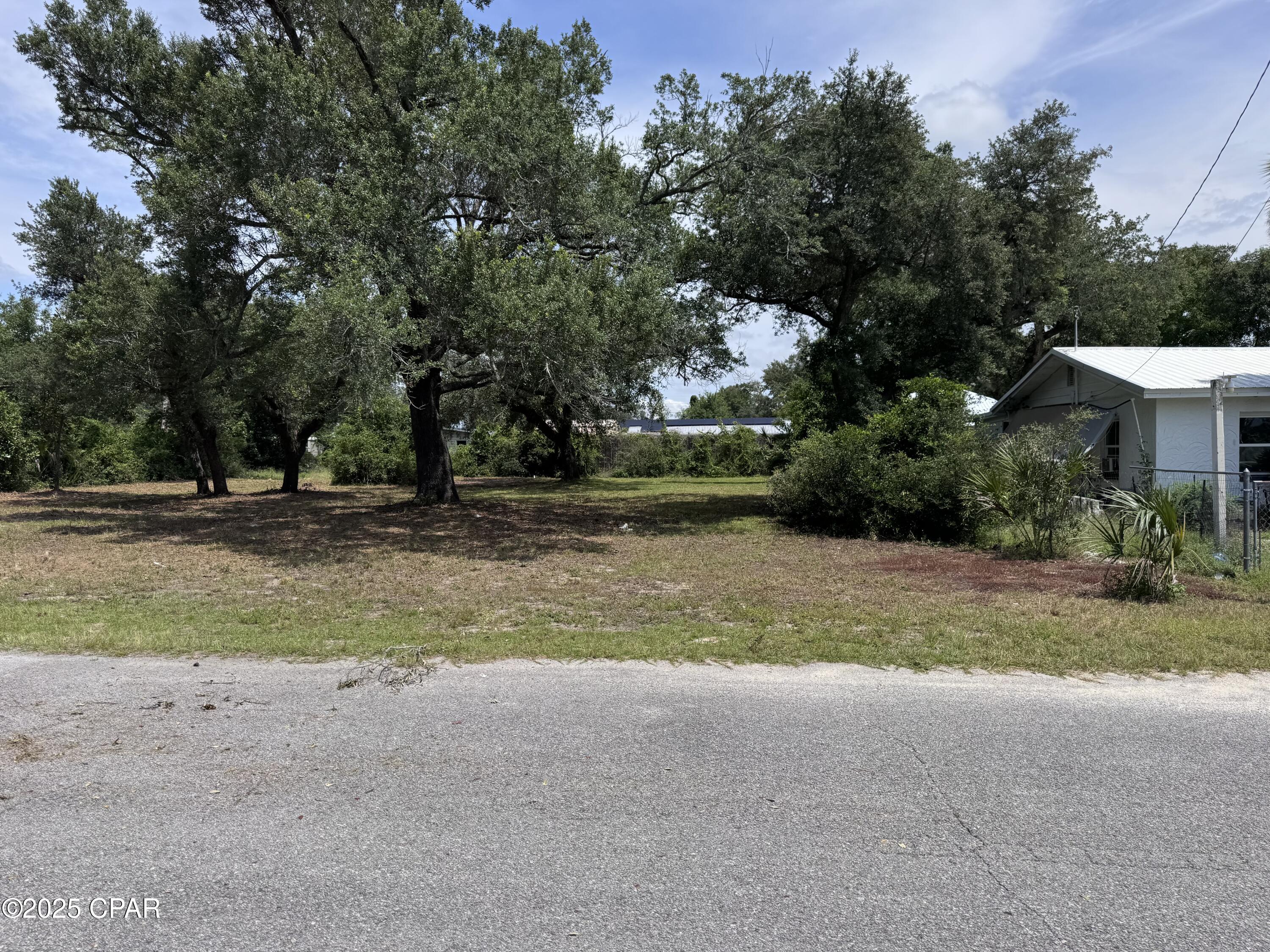 Listing Details for 18 Wood Avenue, Panama City, FL 32404