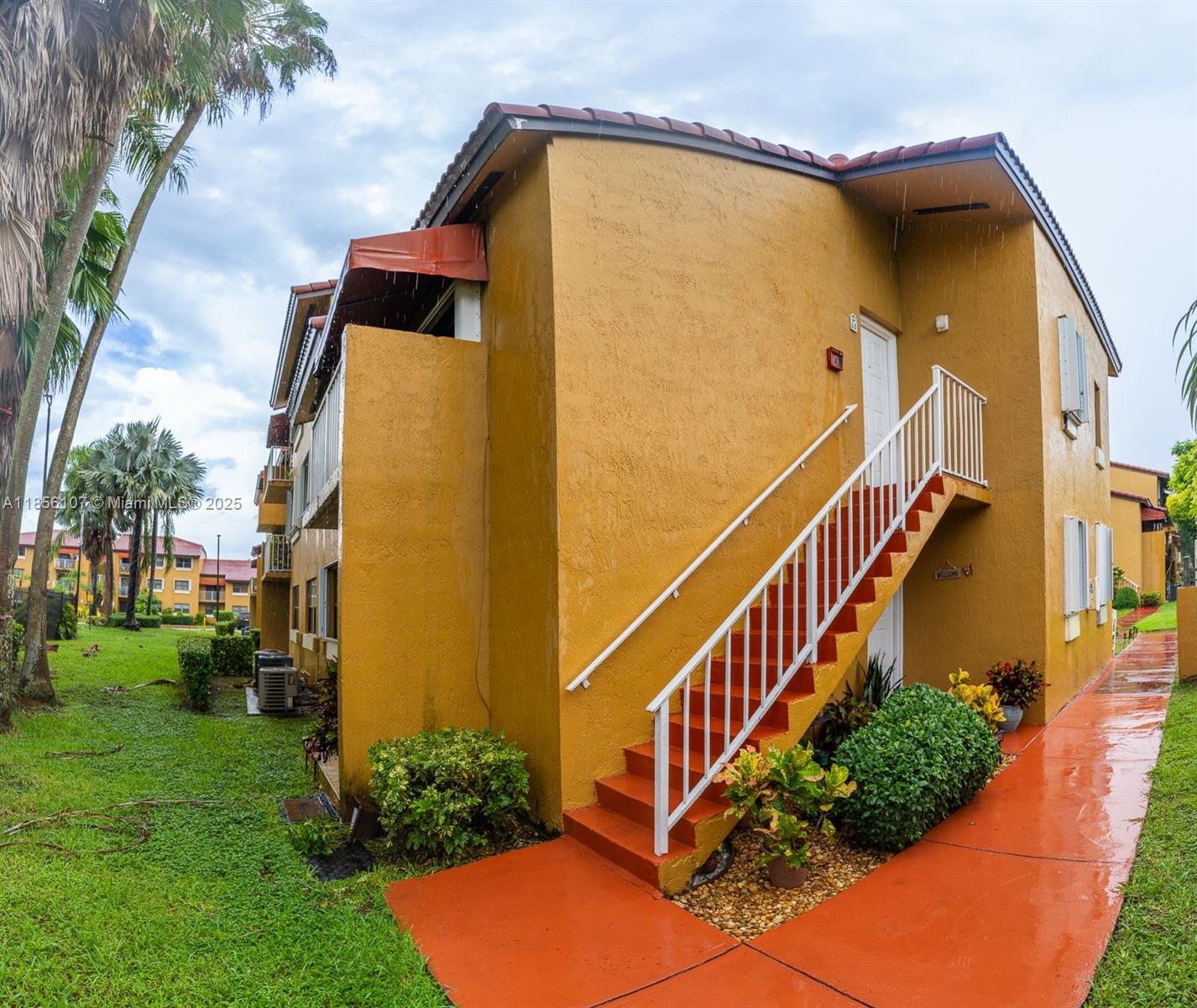 15650 SW 80th St F-201