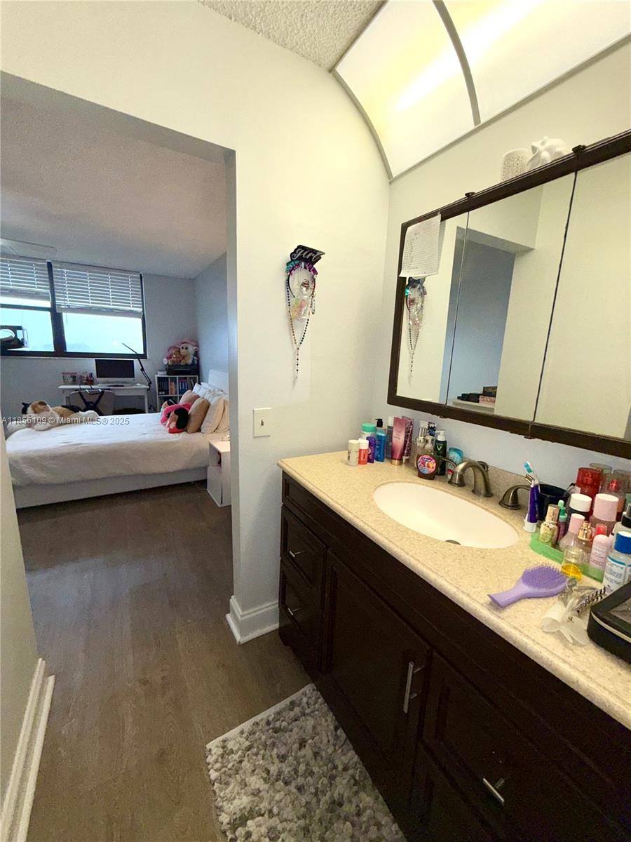 Property photo # 8